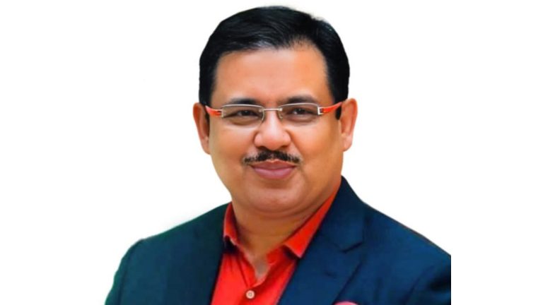 ২১৬ যুবকের ভাগ্য বদলের উদ্যোগ এমপি কিরনের