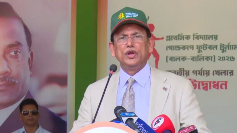 চলতি বছরেই সব স্কুলে মিড-ডে মিল চালুর ঘোষণা