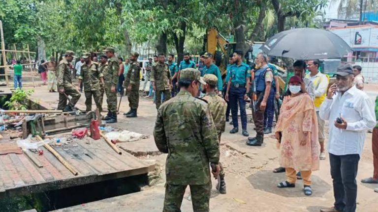 ২০০ দোকানের উপর চসিকের ‘উচ্ছেদ টর্নেডো’