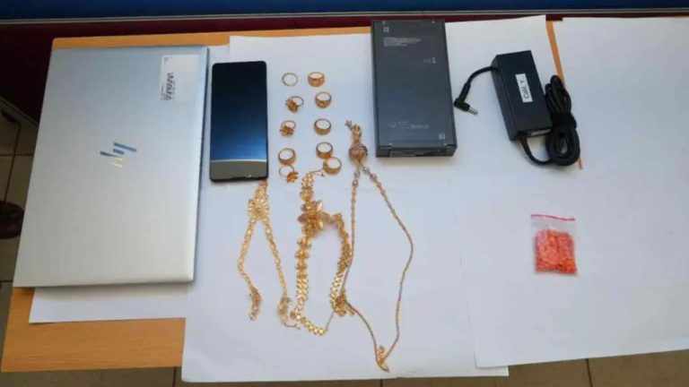 তিন মামলায় একযোগে ধরা পড়ল ৬ জন