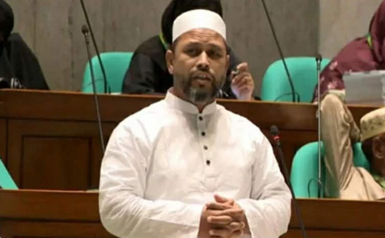 ‘মুক্তিযুদ্ধে শহীদ’ বলা সেই এমপির বাবা এখনো জীবিত