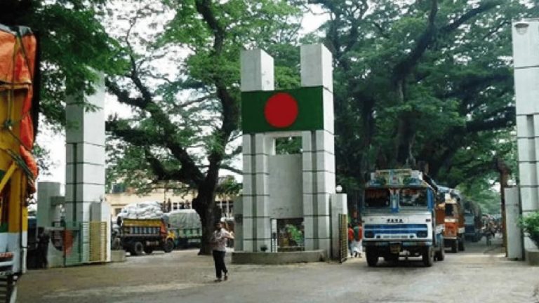বাংলাদেশ সীমান্তে আধুনিক স্থলবন্দরের ছোঁয়া