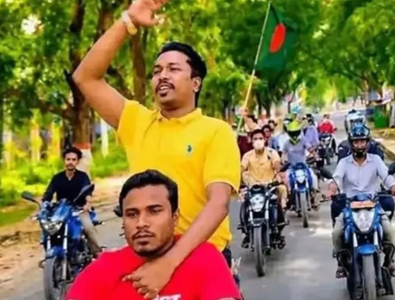 চবির ক্যাম্পাসে ছাত্রলীগের মোটরসাইকেল শোডাউন