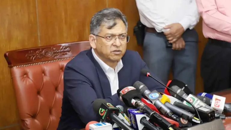 আওয়ামী লীগের বিচার শিগগিরই শুরু হবে: স্বরাষ্ট্রমন্ত্রী