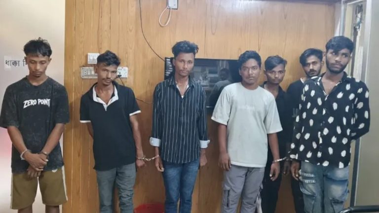 আদাবরে ‘কুত্তা ফারুক’সহ ছিনতাই চক্রের ৭ সদস্য ধরা