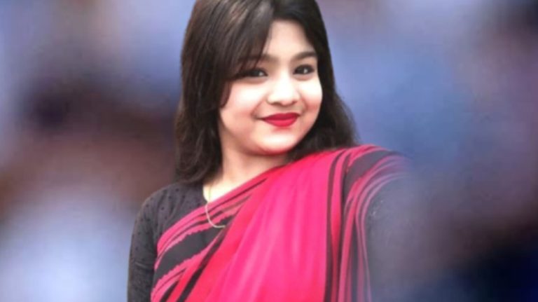 মেয়েকে হত্যা করে লাশ সড়কে ফেলে দেন বাবা-মা