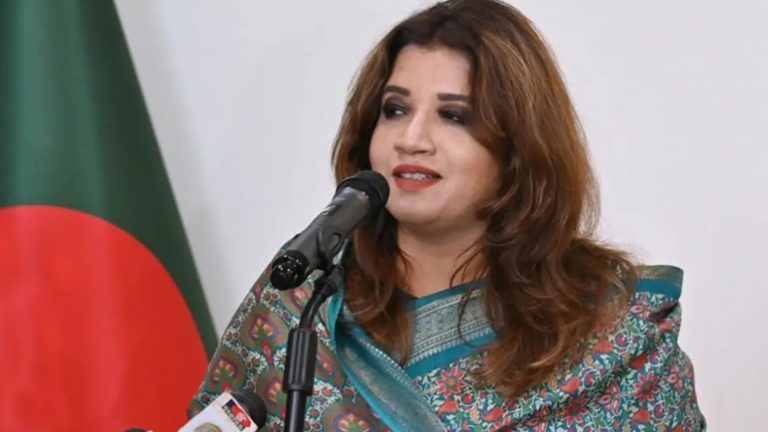‘আত্মসমর্পণ করলেই কারাগারে শেখ হাসিনা’
