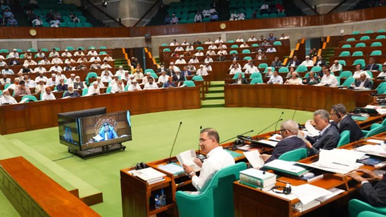 ১০ বিল পাসে পর্দা নামল বাজেট অধিবেশনের