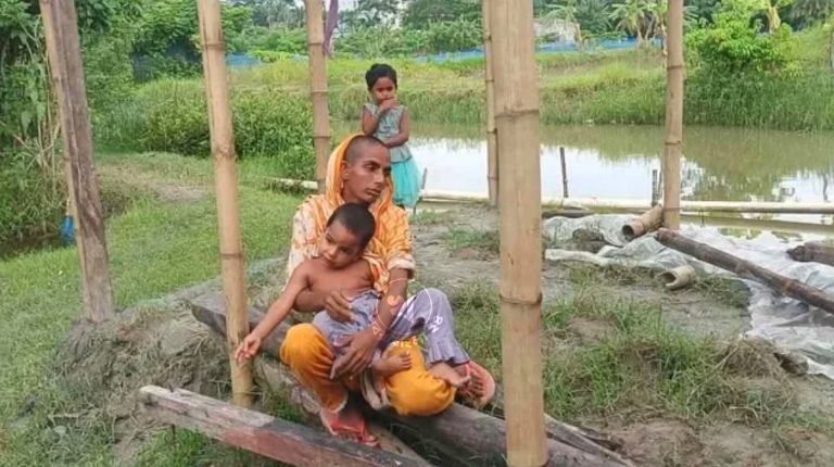 ঘরভাড়া জোগাতে ৫০০ টাকায় চুল বিক্রি