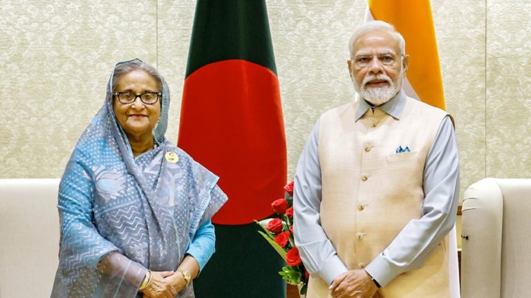 হাসিনাকে ফেরাতে ভারতের ওপর বাংলাদেশের চাপ