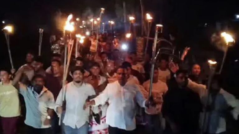 ফের প্রকাশ্যে আওয়ামী লীগের মিছিল