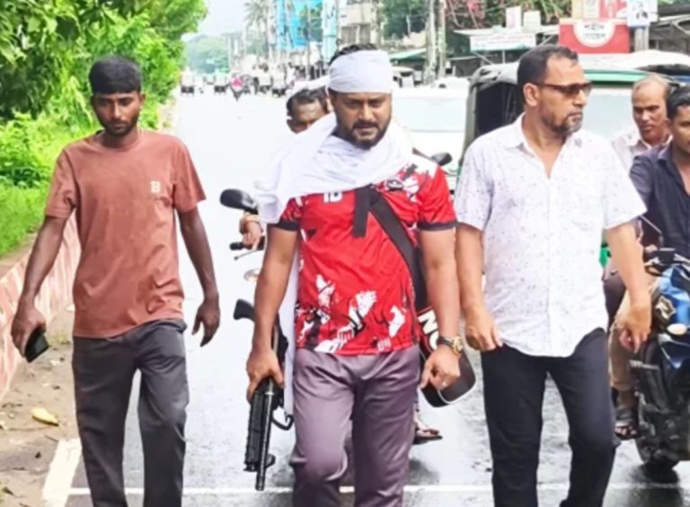 অস্ত্র হাতে ভাইরাল সেই ছাত্রদল নেতাকে মুচলেকায় মুক্তি