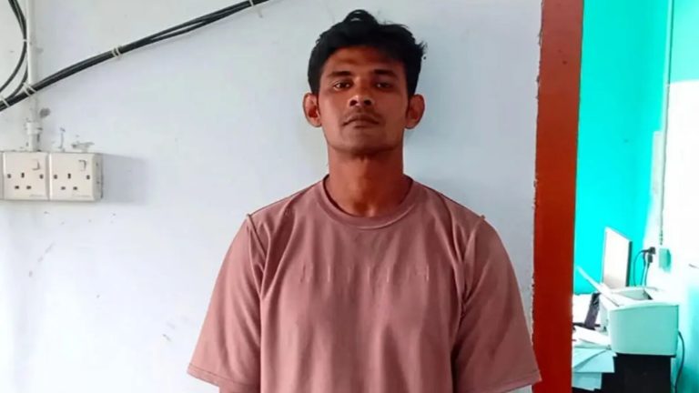 কুপিয়ে প্রেমিকার হাত বিচ্ছিন্ন, সেই প্রেমিক আটক