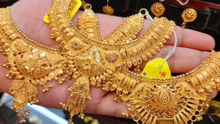 ফের বাড়ল সোনার দাম