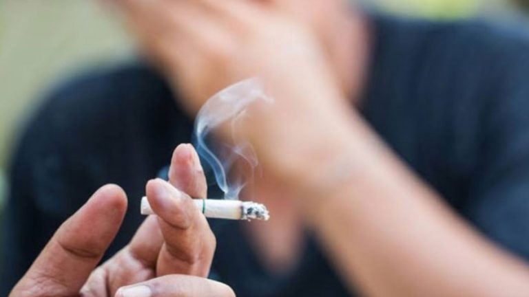 ধূমপান না করেও বিপদে আড়াই কোটি মানুষ