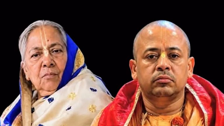 মায়ের শেষকৃত্যে অংশ নিতে প্যারোলে মুক্তি চিন্ময়ের