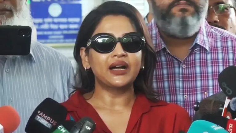 হামলার পরও একা বাঁধন? দেশে ফিরে টিম নিয়ে যা বললেন অভিনেত্রী