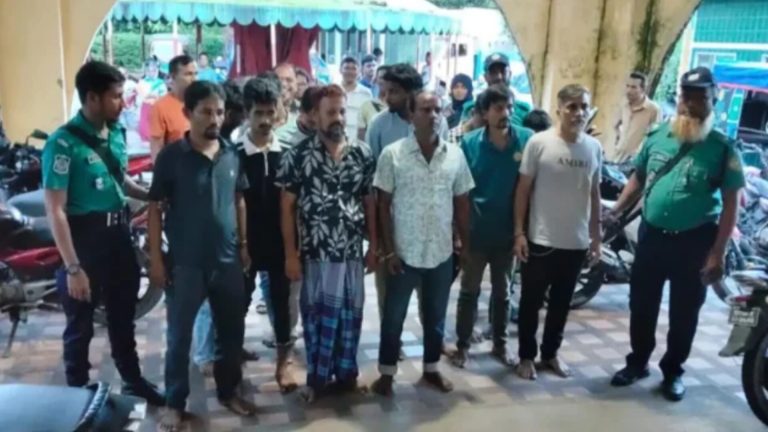 আওয়ামী লীগের গোপন বৈঠক, ১২ নেতাকর্মী আটক