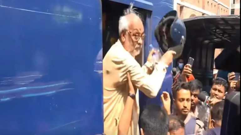 প্রিজনভ্যানে আখতারুজ্জামান, ‘পুলিশের গুলি খাবো, তবু হেলমেট পরবো না’