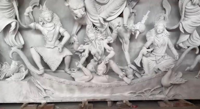 দুর্গার বাহন নিয়ে ভুল তথ্য, সিরাজগঞ্জে সংশোধনের নির্দেশ