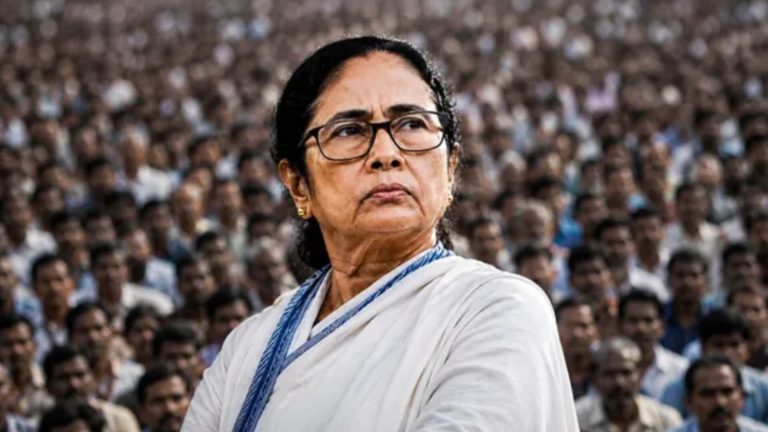 দিল্লিতে রাজনৈতিক উত্তেজনা চরমে! এবার আটক মমতা বন্দ্যোপাধ্যায়