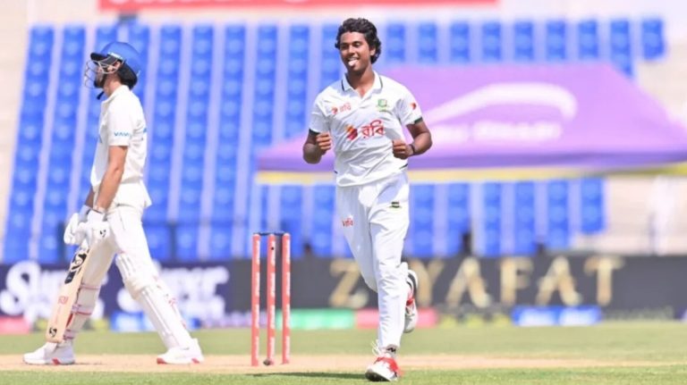 টেস্টে ইতিহাস গড়লেন হাসান, বাংলাদেশের প্রথম পেসার হিসেবে হ্যাটট্রিক
