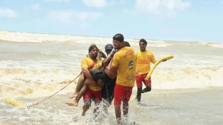 কক্সবাজারে দুই দিনে ৫ পর্যটকের মরদেহ উদ্ধার