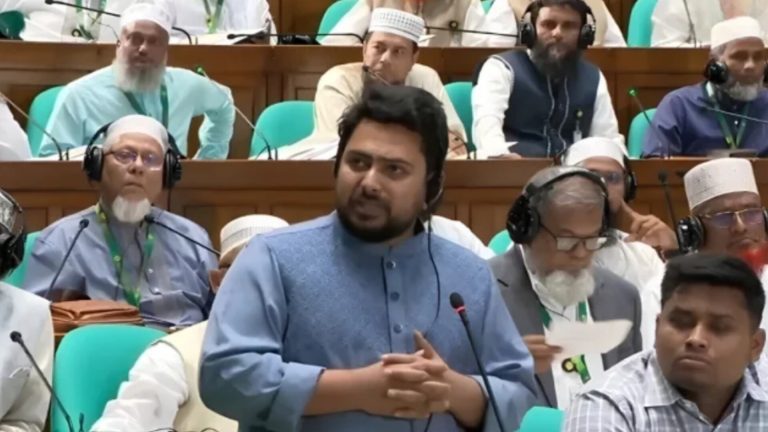 ‘এই সংসদের মূল্য দুই আনাও নেই, পাঁচ বছর টিকবে কি না সন্দেহ’