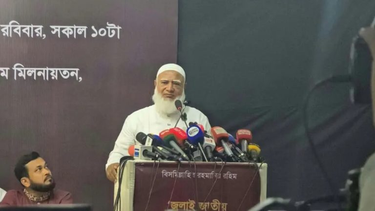 নির্বাচনের সময় আওয়ামী লীগের কাছে বিএনপি ভোট ভিক্ষা চেয়েছে: শফিকুর রহমান