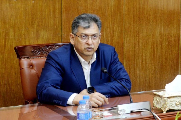 ডিআইজির বাড়িতে মাদক অভিযান নিয়ে মুখ খুললেন স্বরাষ্ট্রমন্ত্রী