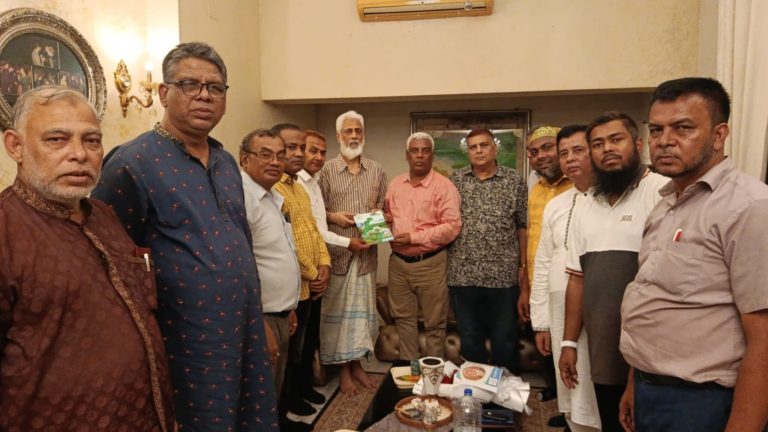 ‘গ্রীন চট্টগ্রাম গড়তে হলে আগে গ্রীন মানুষ হতে হবে’ : মাহমুদুল ইসলাম চৌধুরী