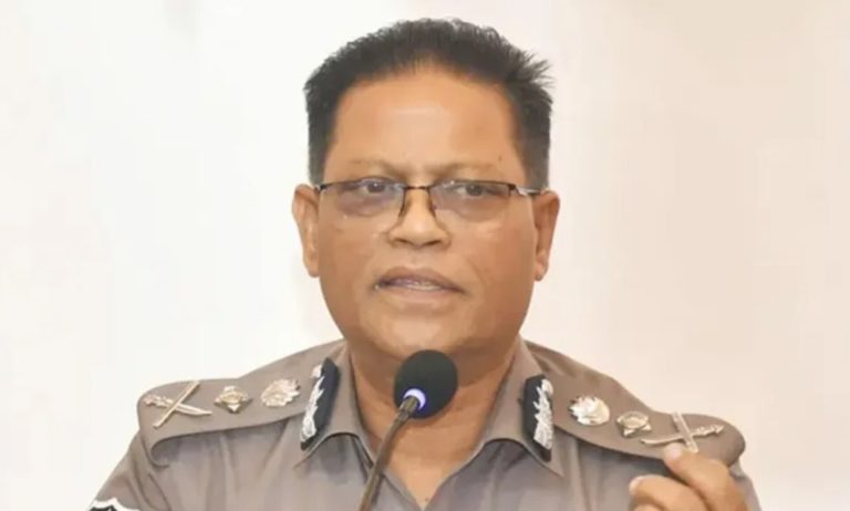 সরকার অনুমোদন দিলে ক্রসফায়ার করতেও পিছপা হবে না পুলিশ: আইজিপি